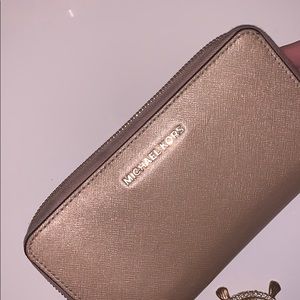 Michael Kors Bags - Micheal Kors Wallet Michael Kors Bags - Micheal Kors Wallet
